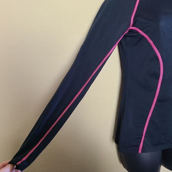 Under Armour Semi-Fitted Athletic Top - Picture 4 of 7